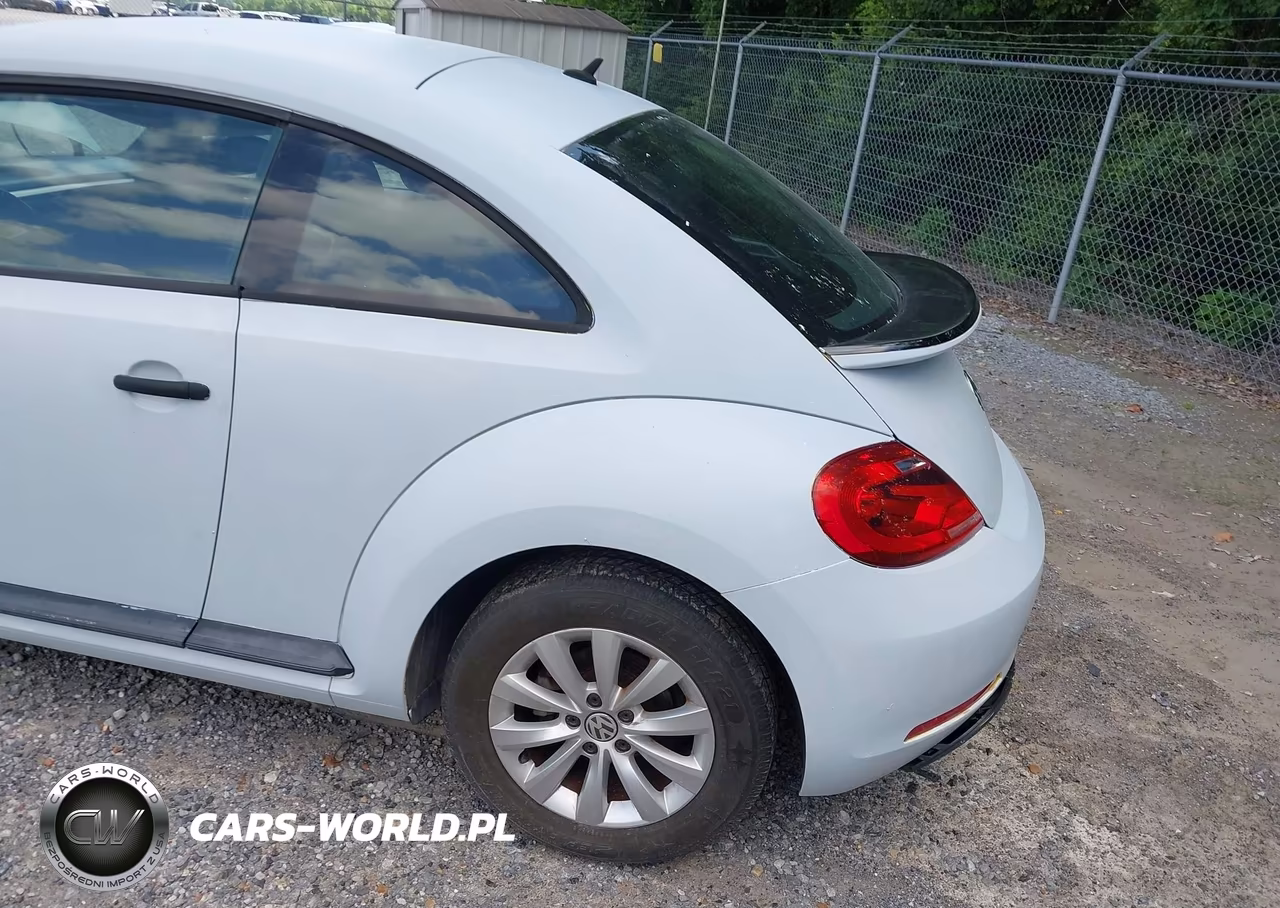 2016 Volkswagen Beetle 1.8T S VIN:3VWF17AT6GM606335 - 6