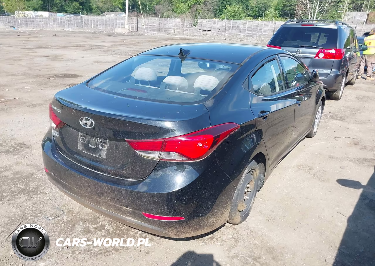 2016 Hyundai Elantra Se VIN:5NPDH4AE2GH685837 - 4
