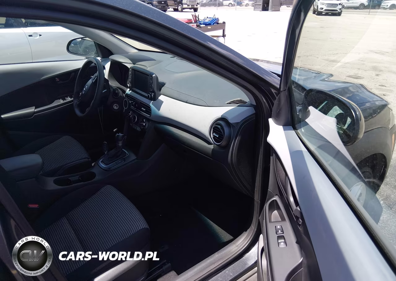 2020 Hyundai Kona Se VIN:KM8K12AA7LU520794 - 5