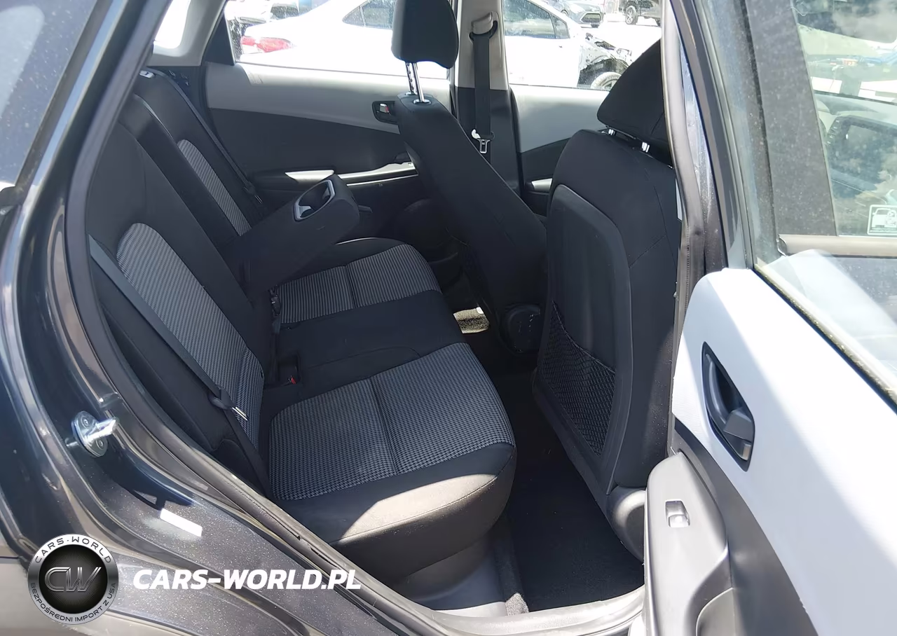 2020 Hyundai Kona Se VIN:KM8K12AA7LU520794 - 8