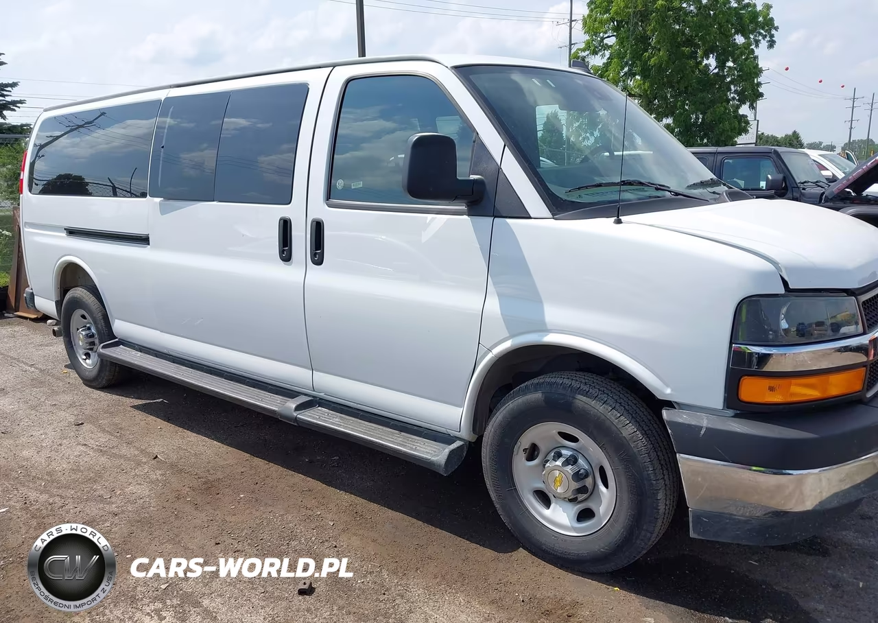 2025 Chevrolet Express Passenger Rwd 3500 Extended Wheelbase Lt – zdjęcie 1 z 11