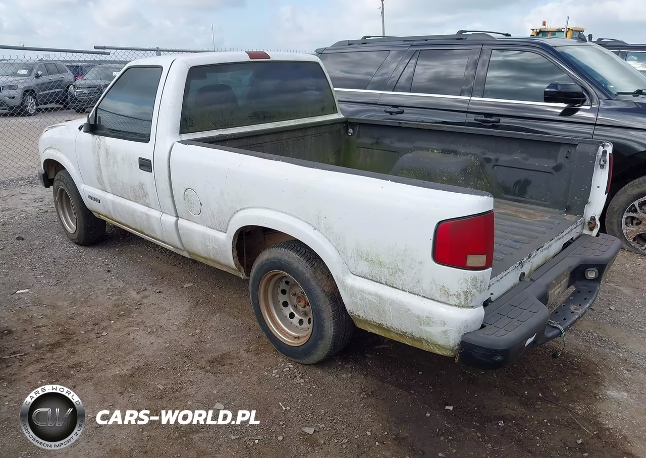2000 Chevrolet S-10 VIN:1GCCS1448Y8112827 - 3