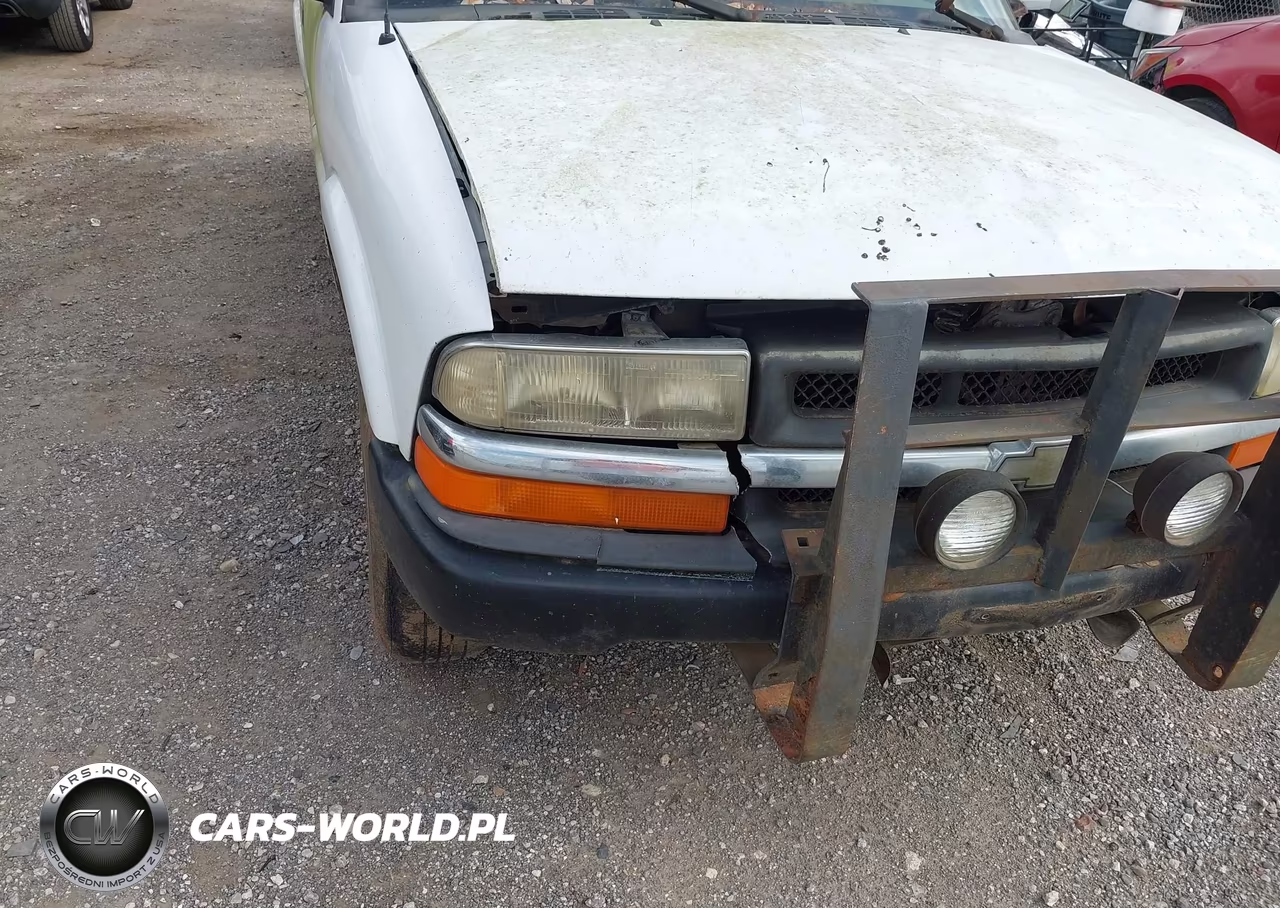 2000 Chevrolet S-10 VIN:1GCCS1448Y8112827 - 6