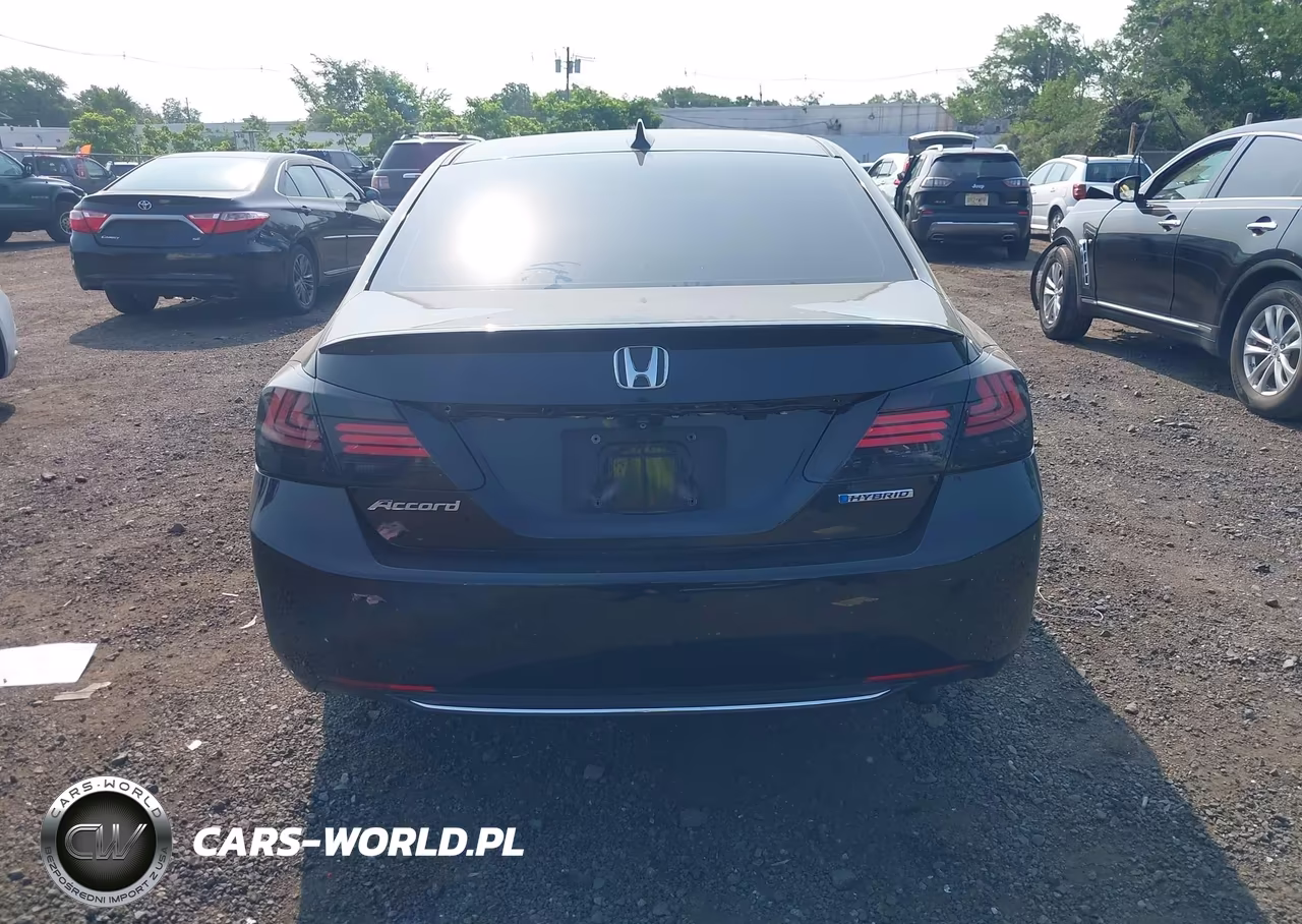 2015 Honda Accord Hybrid VIN:1HGCR6F33FA014180 - 16