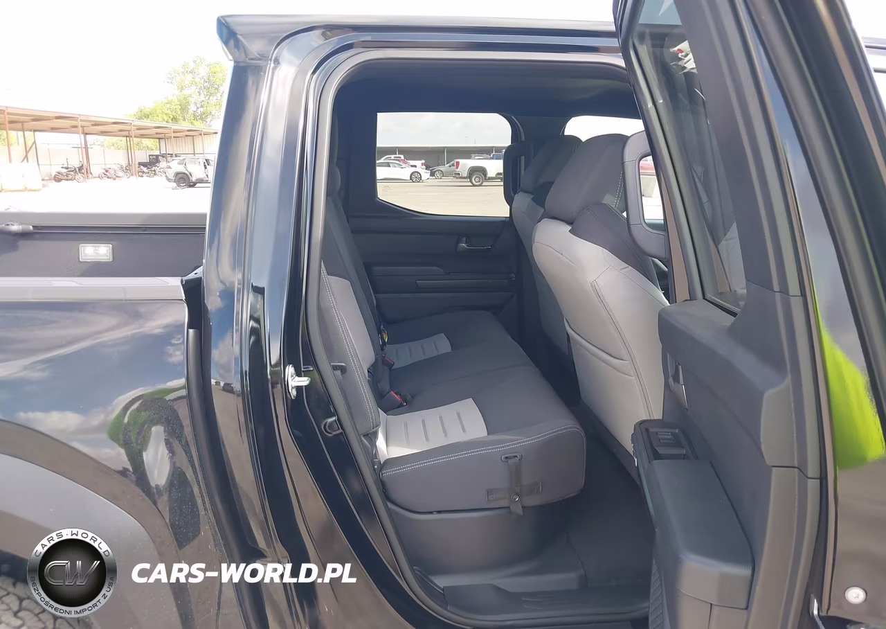 2025 Toyota Tacoma Trd Off Road VIN:3TMLB5JN8SM174851 - 8
