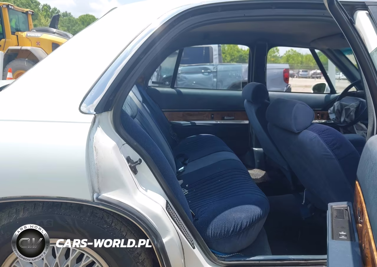 1993 Buick Lesabre Custom-90Th Anniversary VIN:1G4HP53L3PH499496 - 8