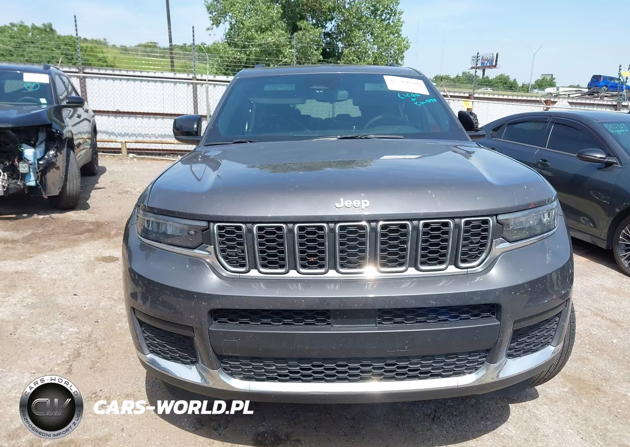 2024 Jeep Grand Cherokee L Laredo 4X2 VIN:1C4RJJAG9R8624108 - 13