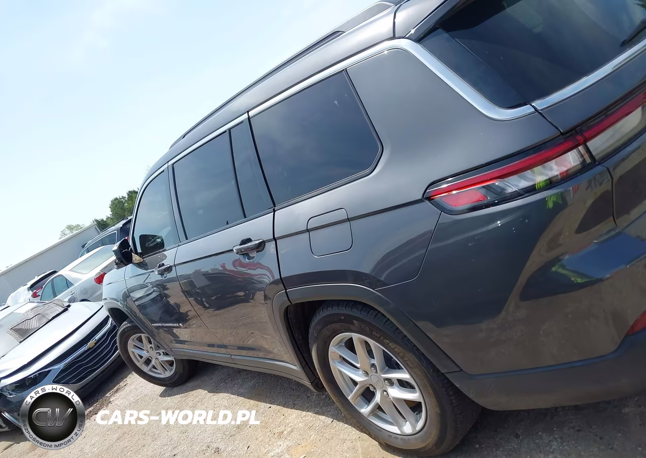2024 Jeep Grand Cherokee L Laredo 4X2 VIN:1C4RJJAG9R8624108 - 15