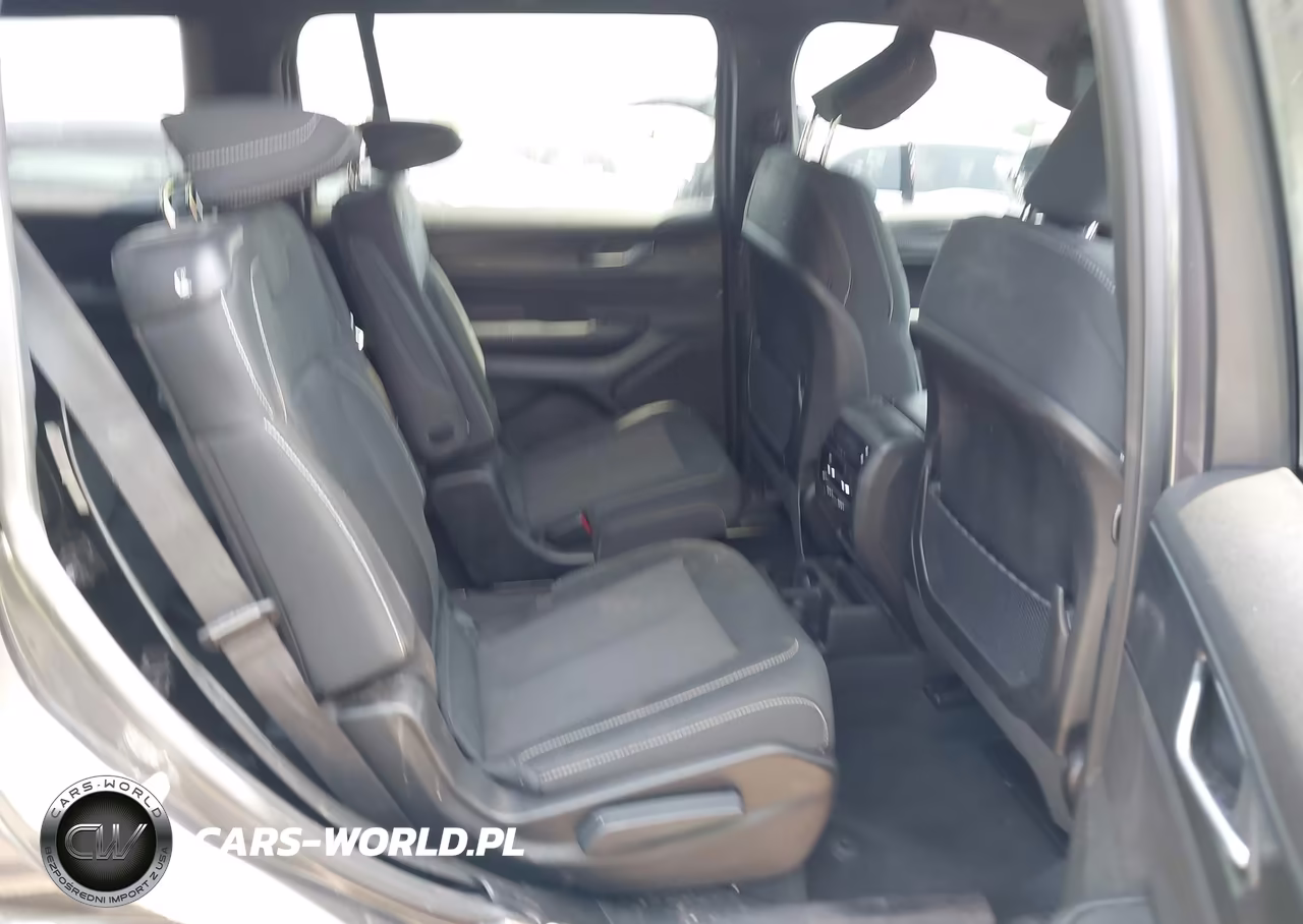 2024 Jeep Grand Cherokee L Laredo 4X2 VIN:1C4RJJAG9R8624108 - 8
