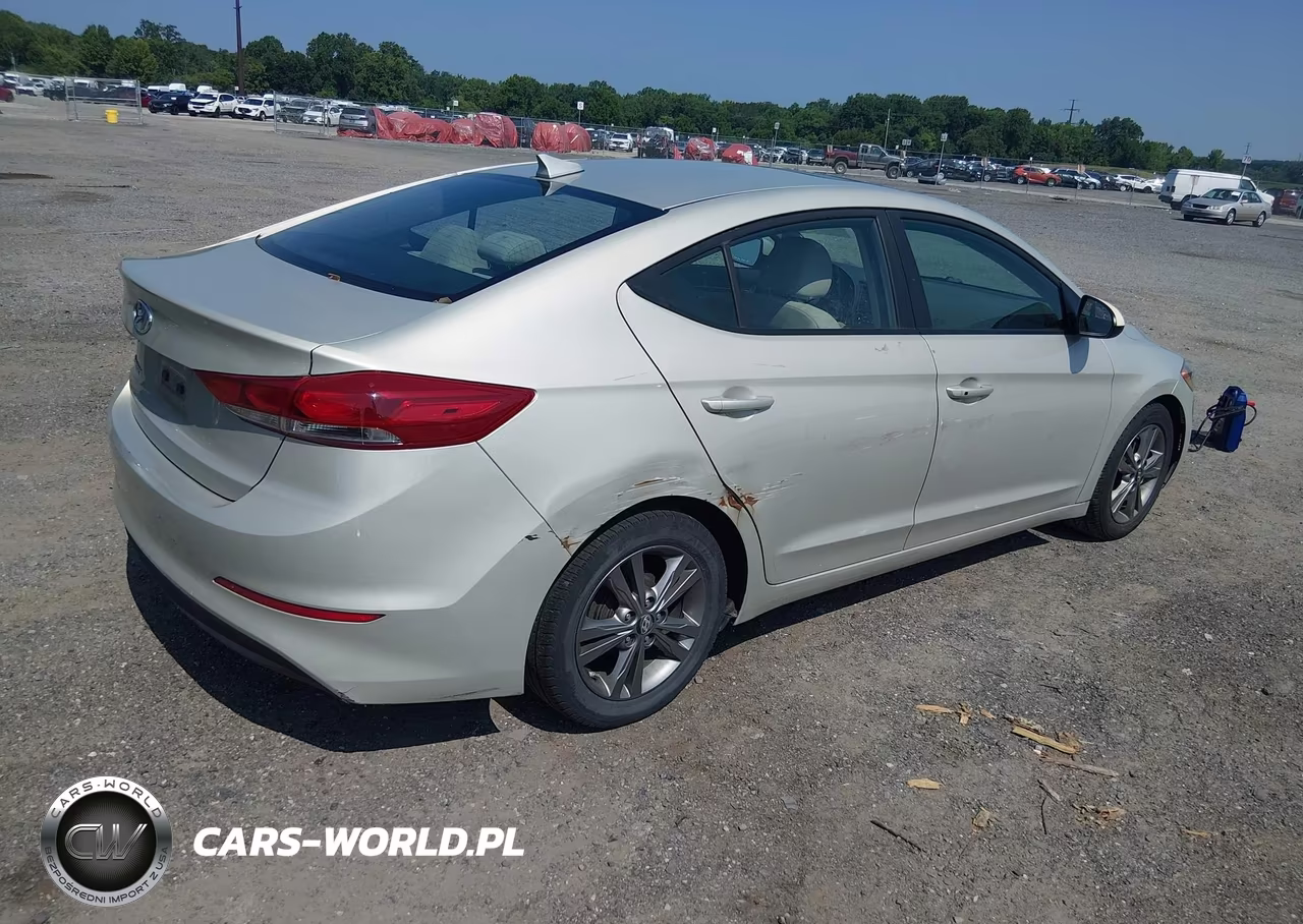 2017 Hyundai Elantra Value Edition VIN:5NPD84LF8HH138109 - 4