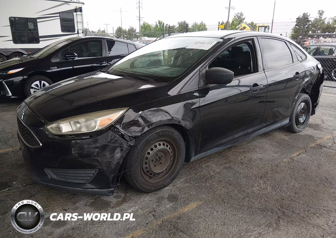 2017 Ford Focus S VIN:1FADP3E22HL325211 - 2