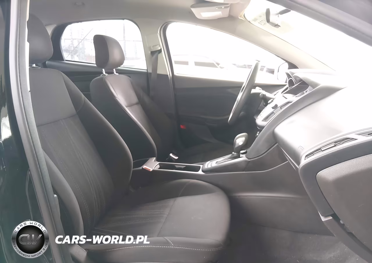2017 Ford Focus S VIN:1FADP3E22HL325211 - 5