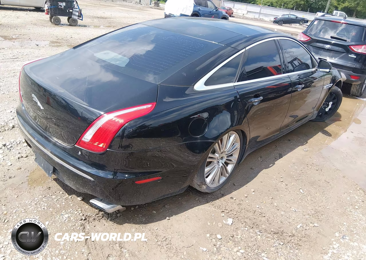 2011 Jaguar Xj Supercharged VIN:SAJWA1GE9BMV02498 - 4