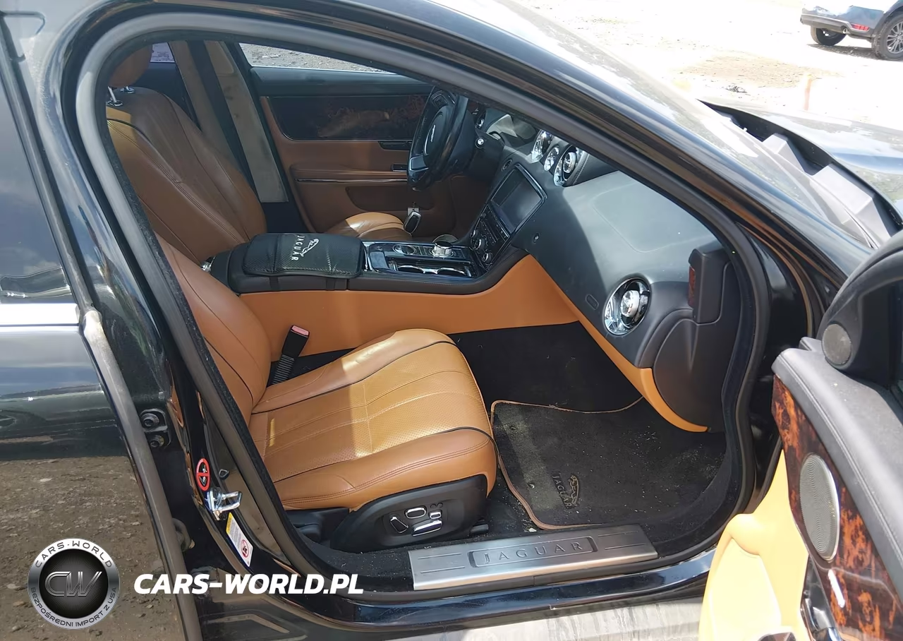 2011 Jaguar Xj Supercharged VIN:SAJWA1GE9BMV02498 - 5