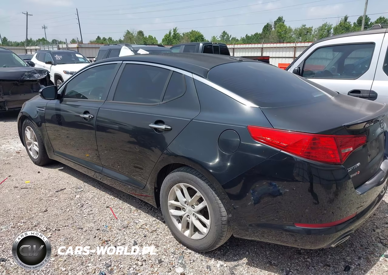 2013 Kia Optima Lx VIN:KNAGM4A75D5300029 - 3