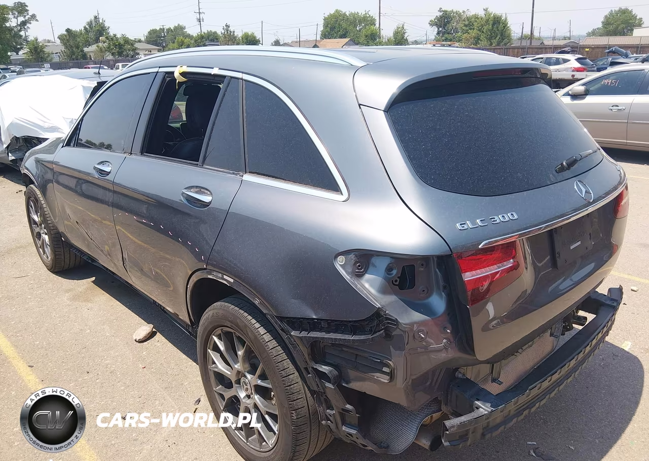 2018 Mercedes-Benz Glc 300 4Matic VIN:WDC0G4KB3JV104725 - 3