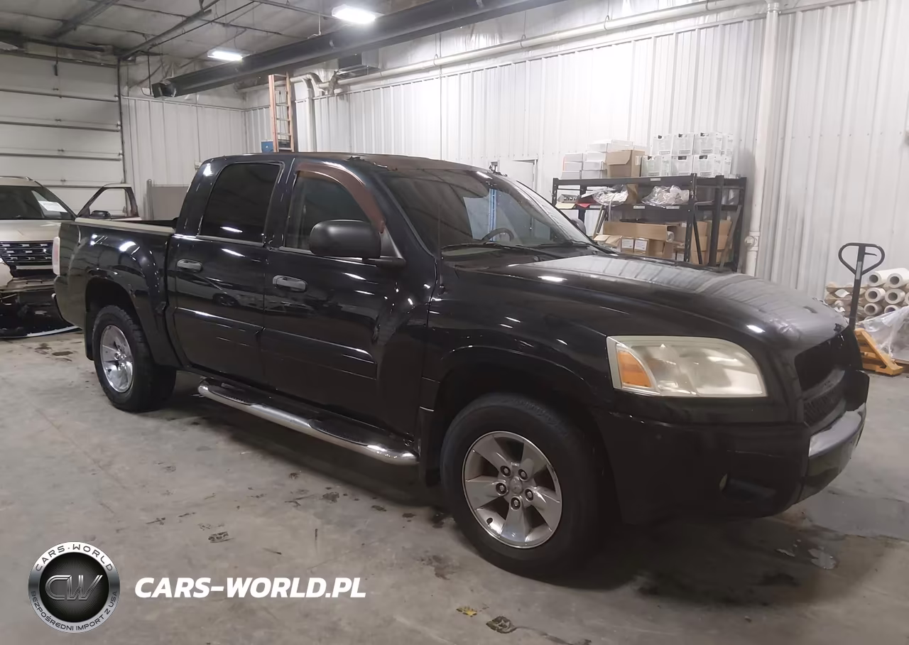 2006 Mitsubishi Raider Xls
