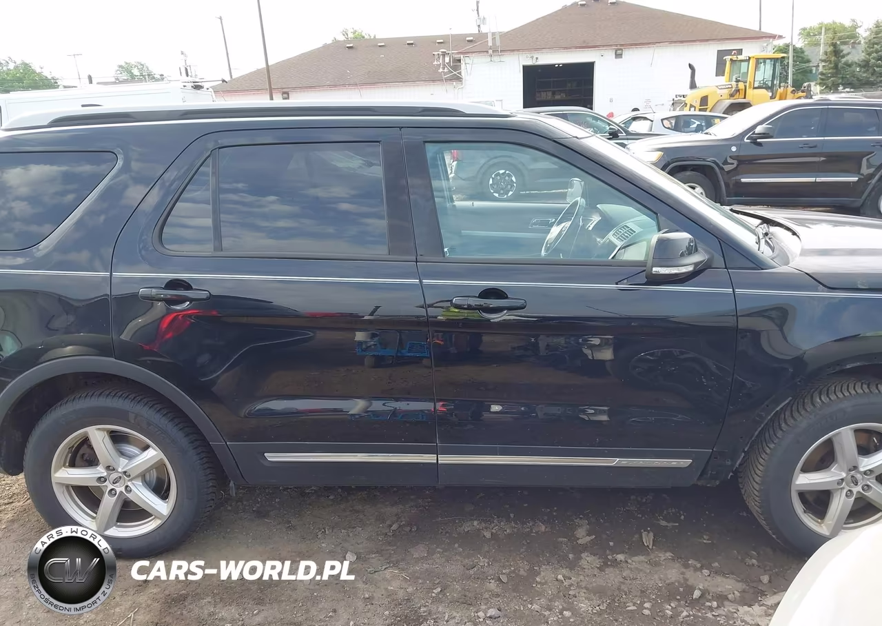 2017 Ford Explorer Xlt VIN:1FM5K8D87HGD82265 - 14