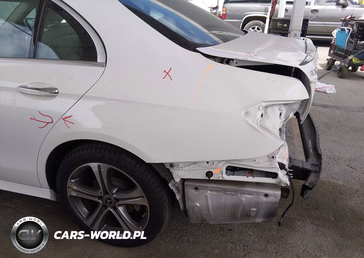 2020 Mercedes-Benz E 350 VIN:W1KZF8DB2LA762721 - 19
