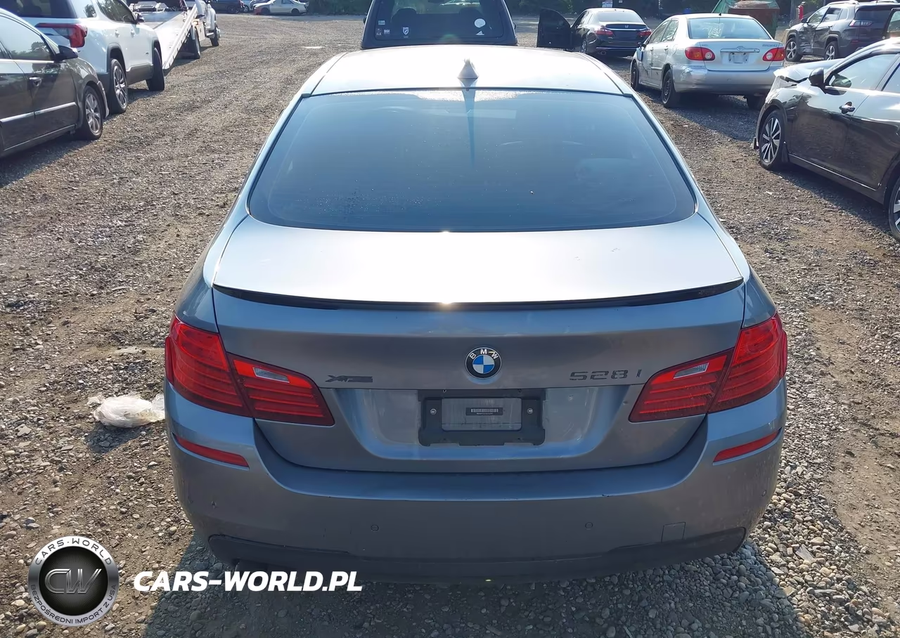 2016 BMW 528I xDrive VIN:WBA5A7C52GG152461 - 16