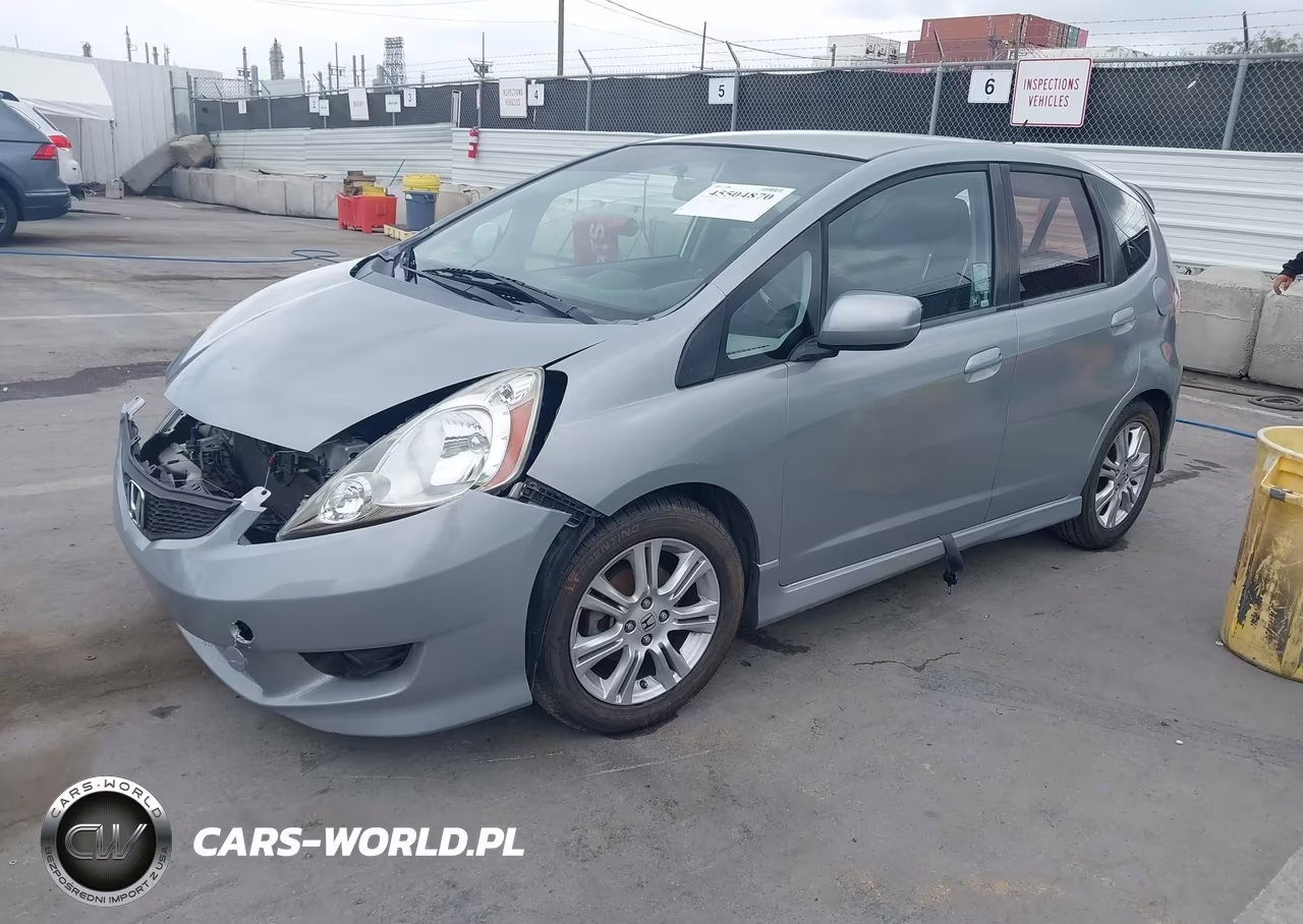 2011 Honda Fit Sport VIN:JHMGE8H52BS003650 - 2