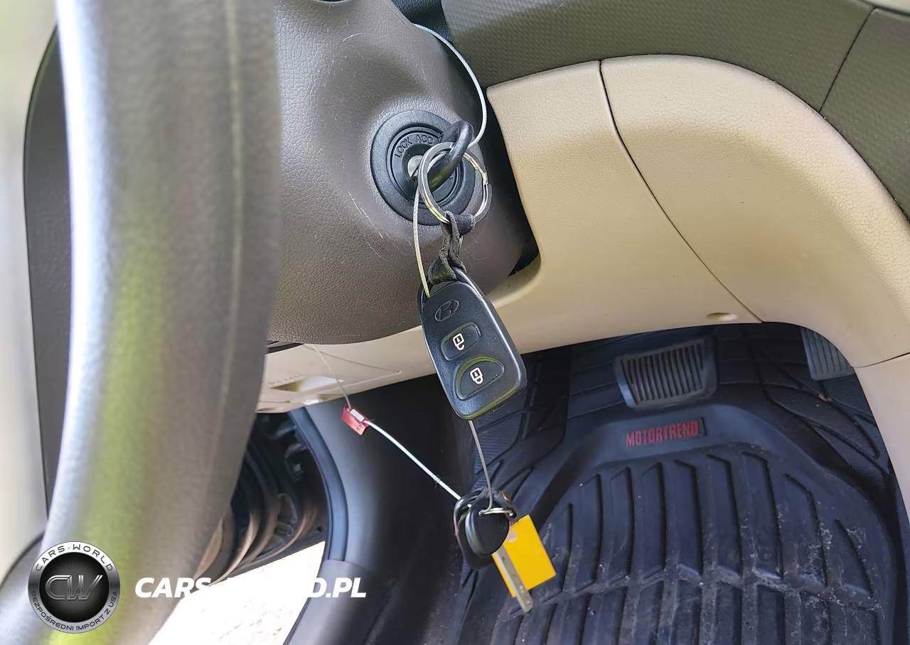 2012 Hyundai Accent Gls VIN:KMHCU4AE1CU213258 - 11