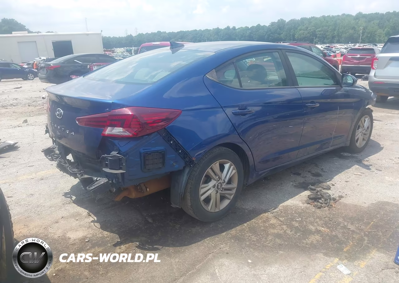 2019 Hyundai Elantra Sel VIN:5NPD84LF3KH460292 - 4