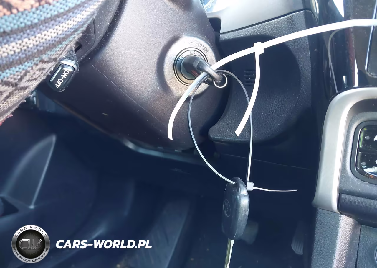 2018 Toyota Corolla Le VIN:5YFBURHE1JP787730 - 11