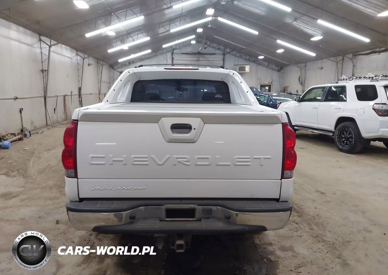 2005 Chevrolet Avalanche 1500 Ls VIN:3GNEC12Z35G260966 - 16
