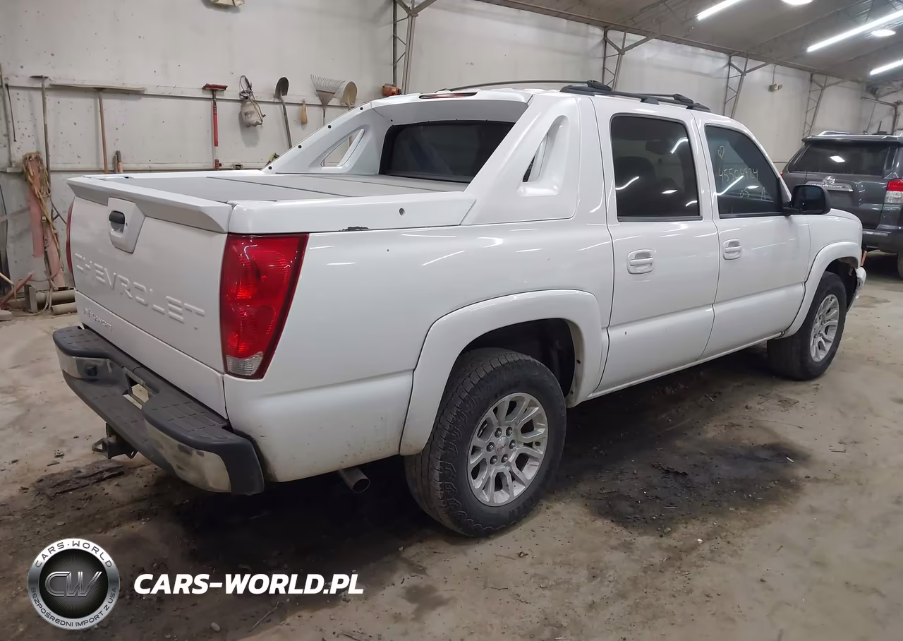2005 Chevrolet Avalanche 1500 Ls VIN:3GNEC12Z35G260966 - 4
