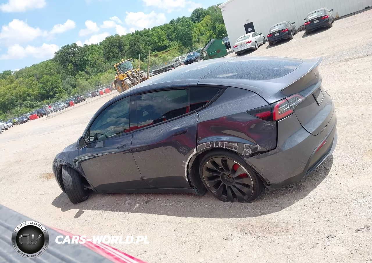 2022 Tesla Model Y Performance Dual Motor All-Wheel Drive VIN:7SAYGDEF8NF546205 - 14
