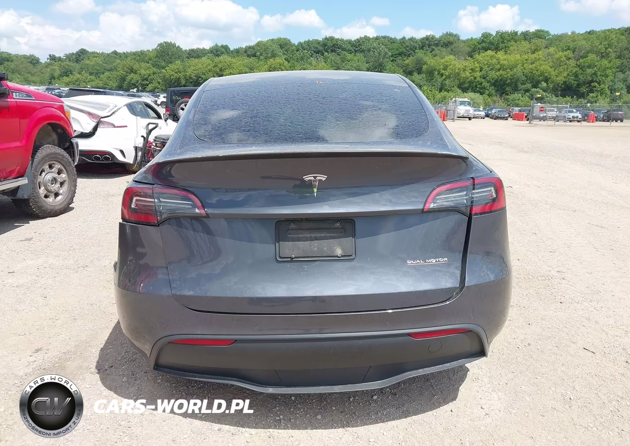 2022 Tesla Model Y Performance Dual Motor All-Wheel Drive VIN:7SAYGDEF8NF546205 - 16
