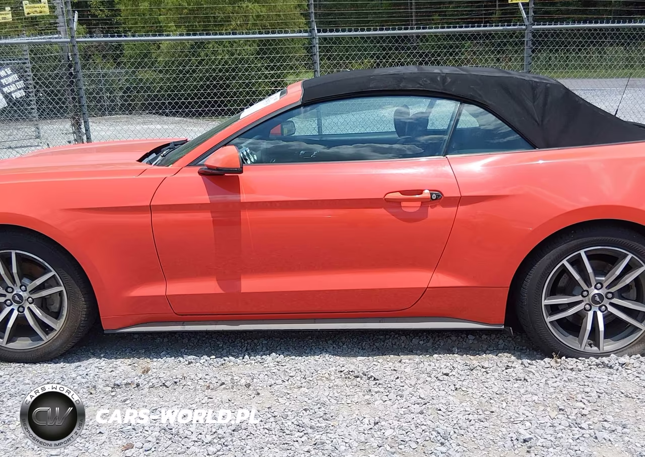 2016 Ford Mustang Ecoboost Premium VIN:1FATP8UH5G5217151 - 14