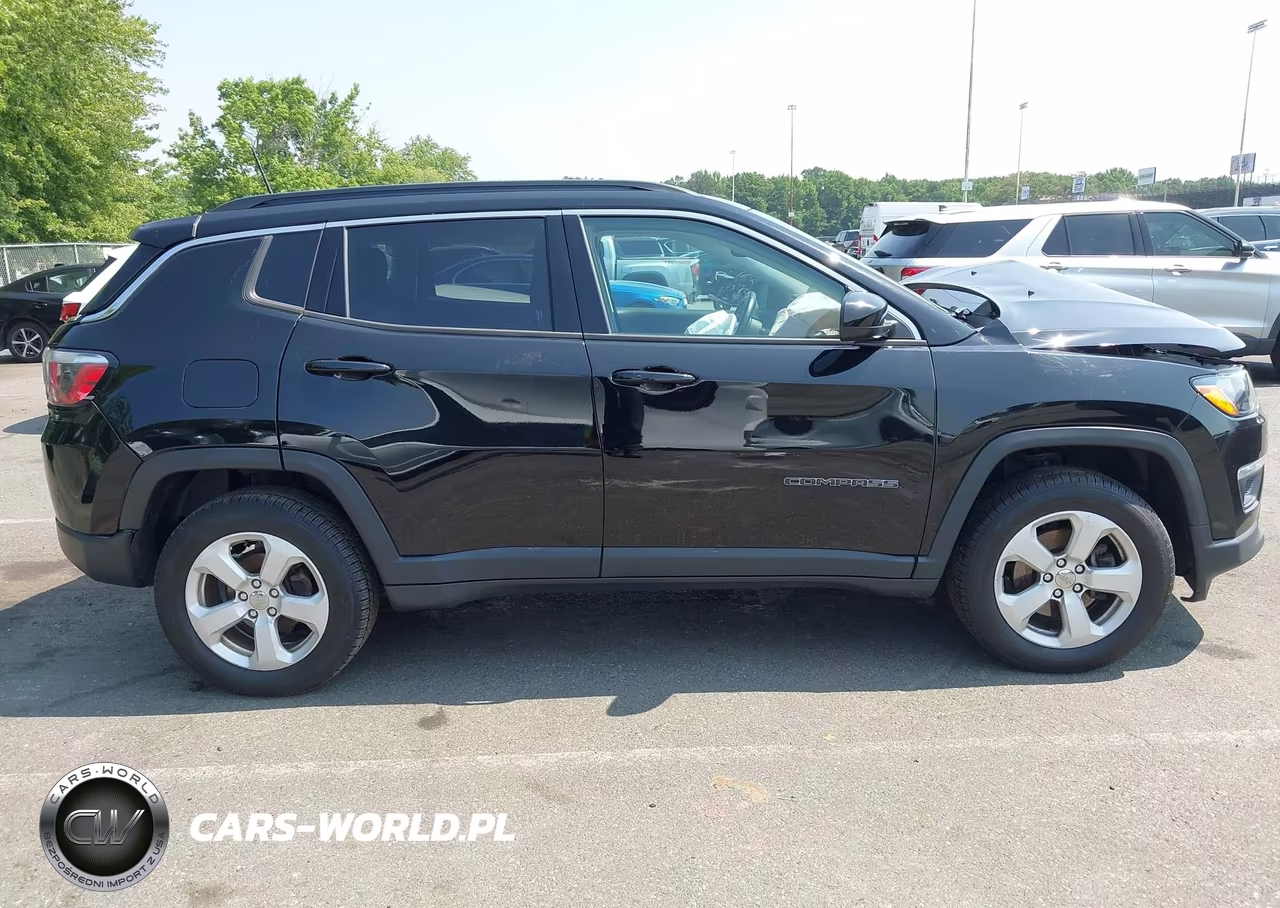 2018 Jeep Compass Latitude 4X4 VIN:3C4NJDBB1JT434618 - 13
