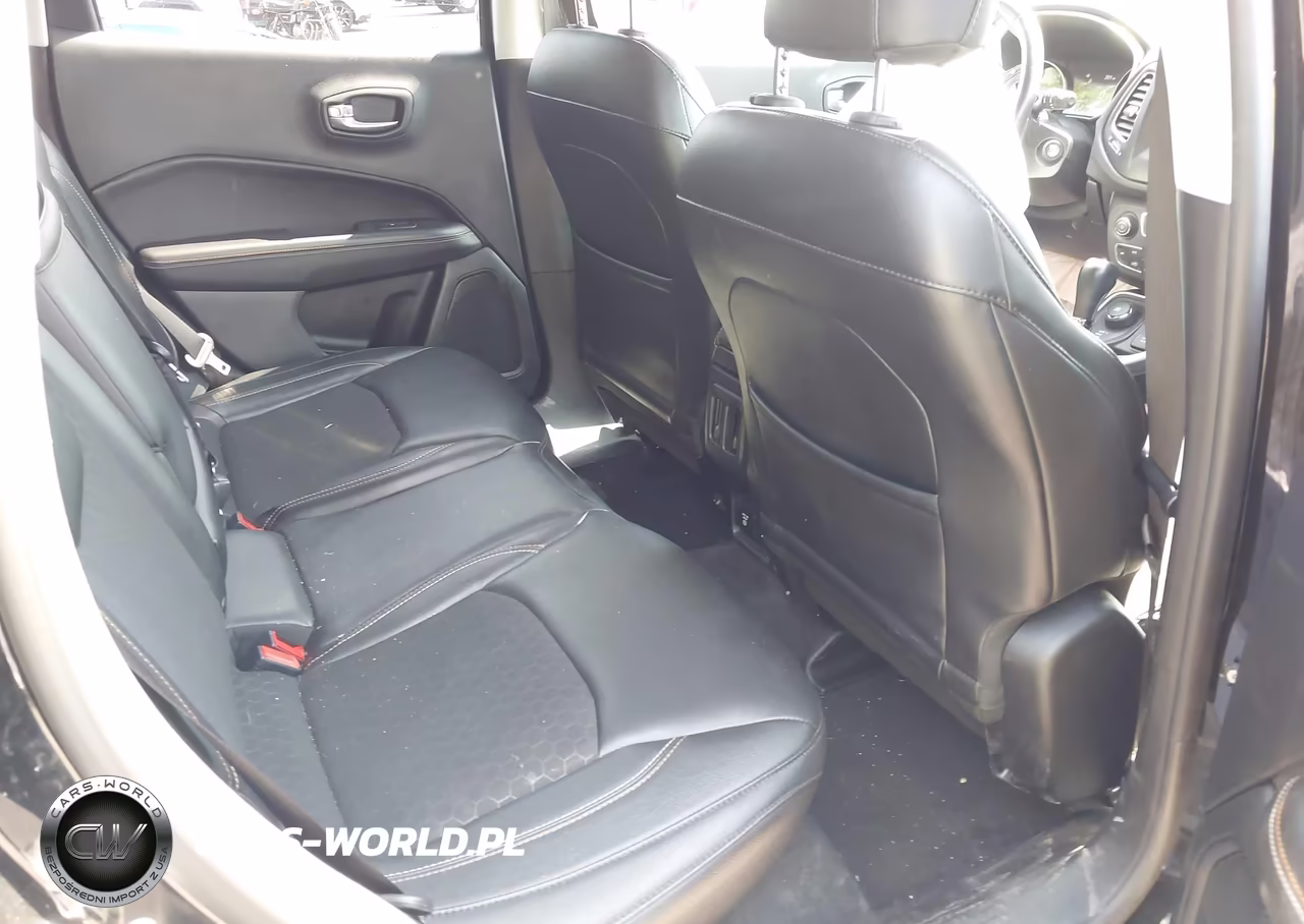 2018 Jeep Compass Latitude 4X4 VIN:3C4NJDBB1JT434618 - 8