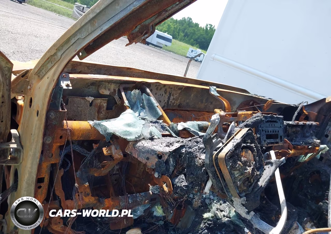 2012 Ford F-350 Chassis Lariat-Xl-Xlt VIN:1FD8X3H63CEB80098 - 6