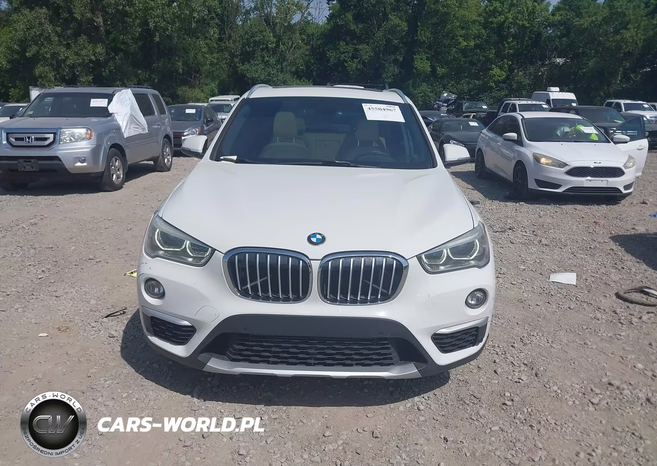 2017 BMW X1 xDrive28I VIN:WBXHT3C31H5F84673 - 12
