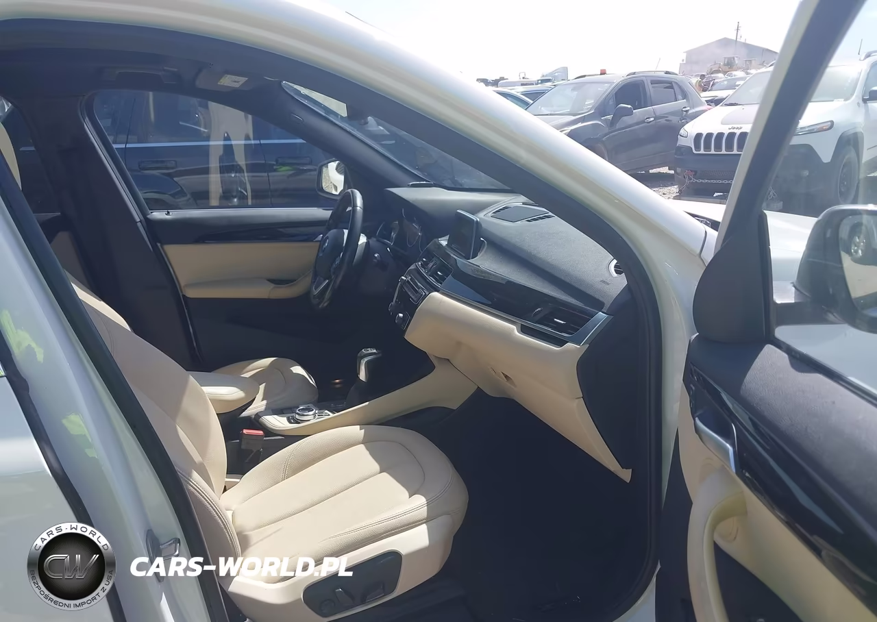 2017 BMW X1 xDrive28I VIN:WBXHT3C31H5F84673 - 5