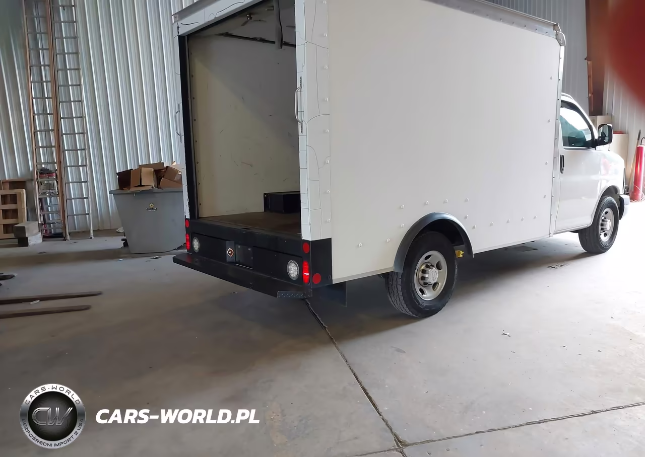 2016 Chevrolet Express Cutaway 3500 VIN:1GB0GRFF9G1272535 - 4
