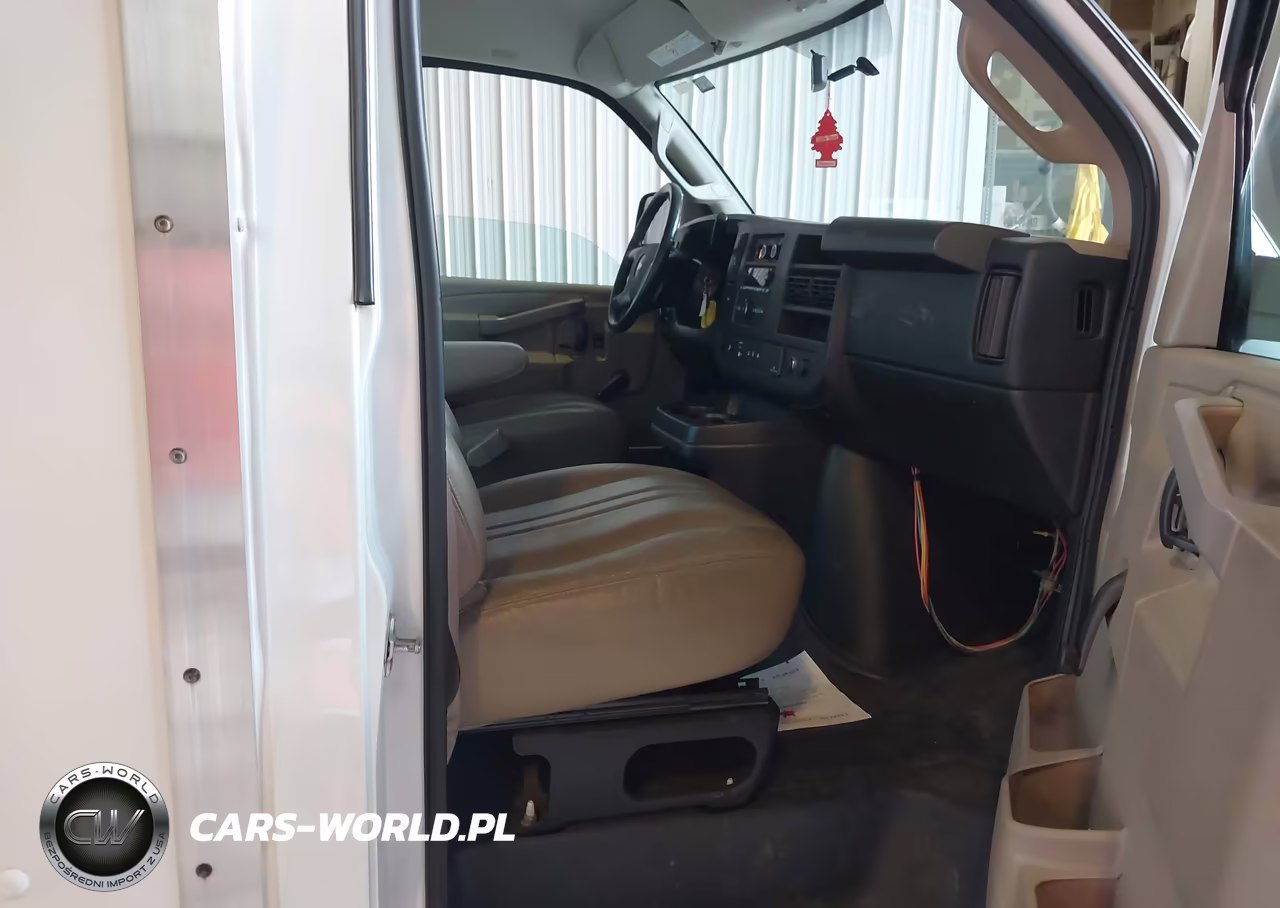 2016 Chevrolet Express Cutaway 3500 VIN:1GB0GRFF9G1272535 - 5