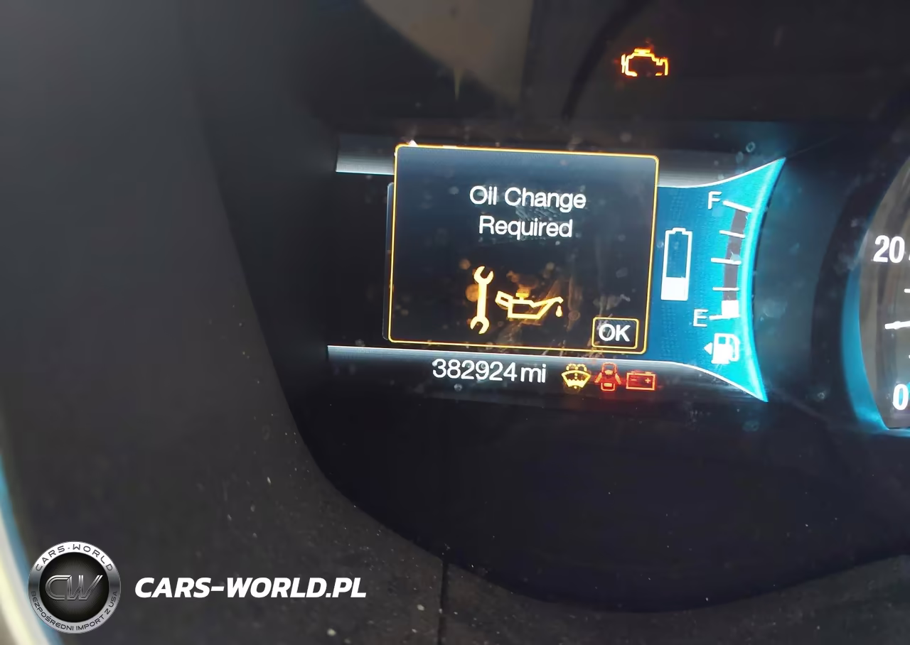 2018 Ford Fusion Hybrid Titanium VIN:3FA6P0RU9JR207182 - 15