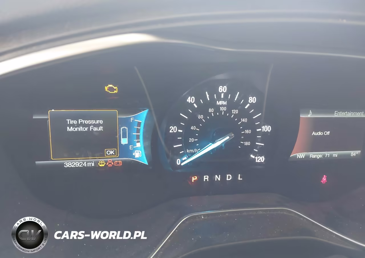 2018 Ford Fusion Hybrid Titanium VIN:3FA6P0RU9JR207182 - 7