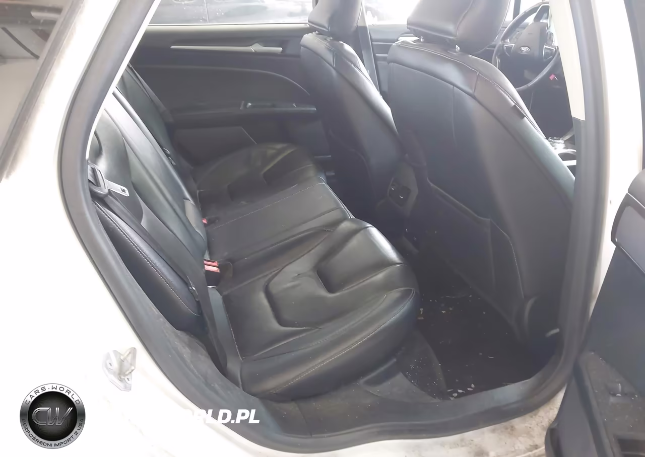 2018 Ford Fusion Hybrid Titanium VIN:3FA6P0RU9JR207182 - 8