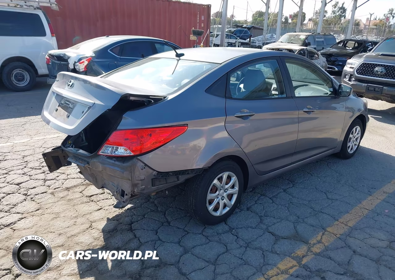 2013 Hyundai Accent Gls VIN:KMHCT4AE7DU549484 - 4