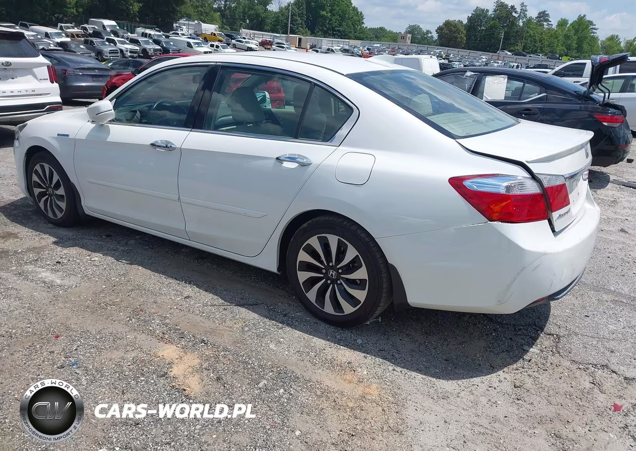 2015 Honda Accord Hybrid Ex-L VIN:1HGCR6F58FA002205 - 3