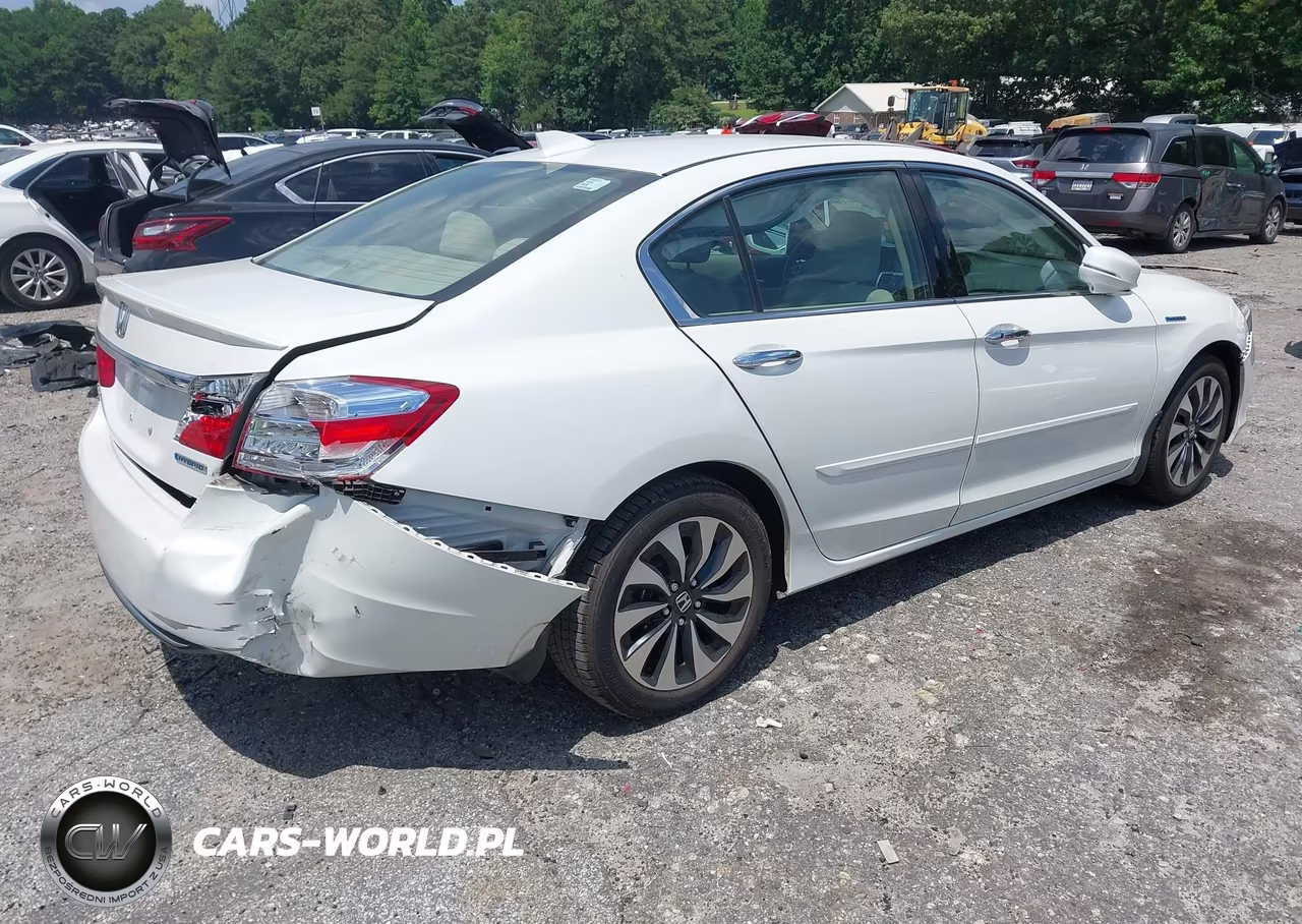 2015 Honda Accord Hybrid Ex-L VIN:1HGCR6F58FA002205 - 4