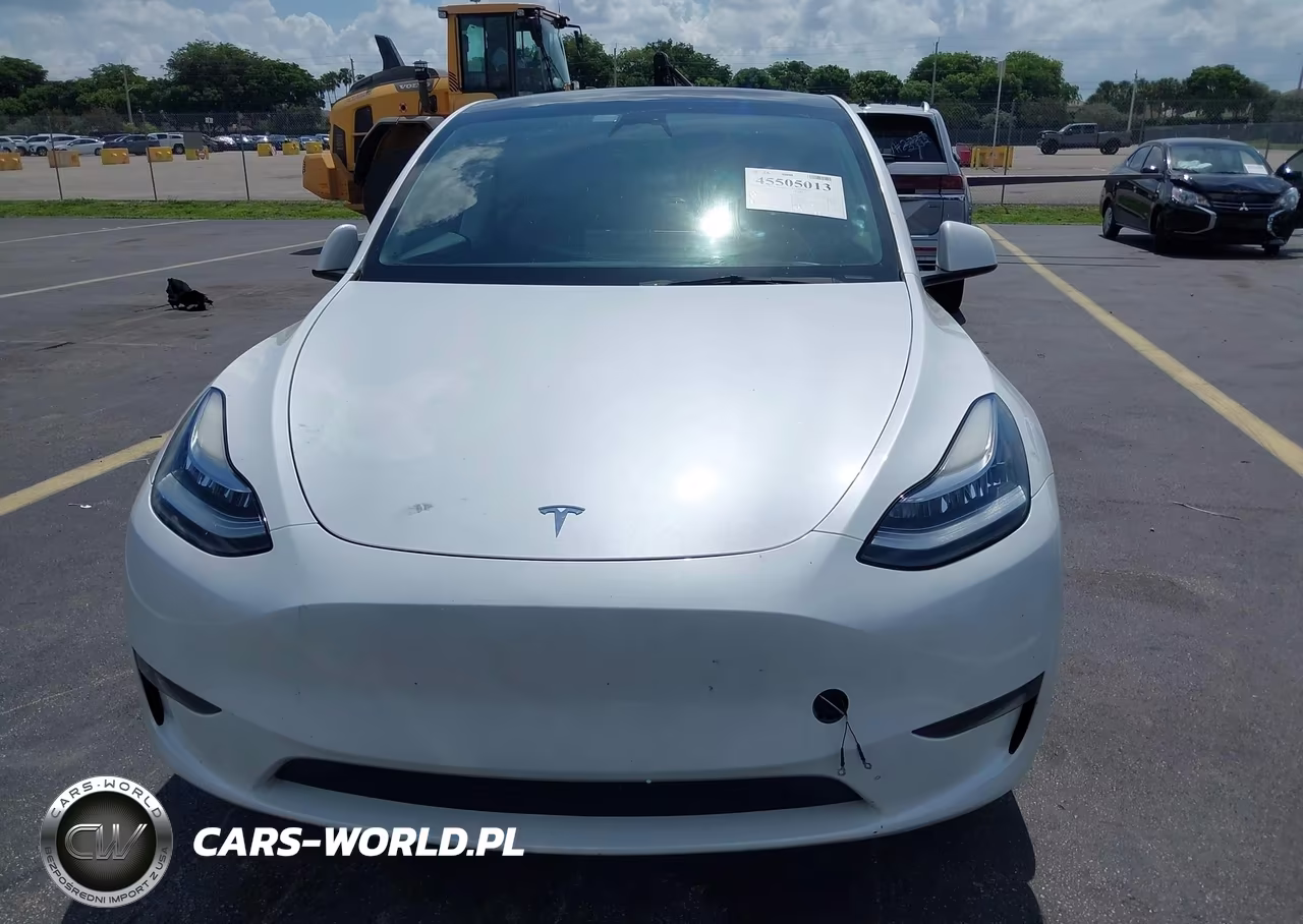2023 Tesla Model Y Performance Dual Motor All-Wheel Drive VIN:7SAYGDEF6PA049086 - 11