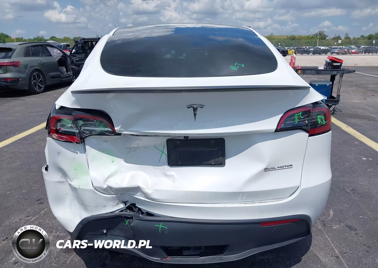2023 Tesla Model Y Performance Dual Motor All-Wheel Drive VIN:7SAYGDEF6PA049086 - 15