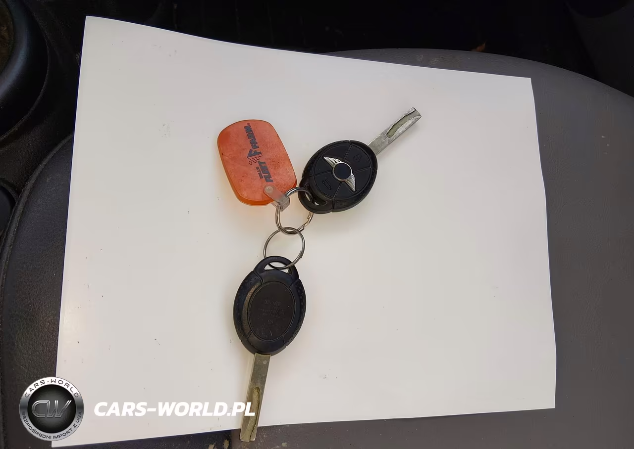 2006 Mini Cooper VIN:WMWRC33586TJ76077 - 11
