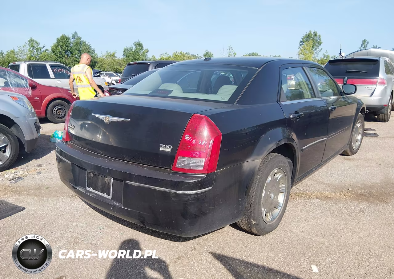 2006 Chrysler 300 Touring VIN:2C3KA53G36H474819 - 4